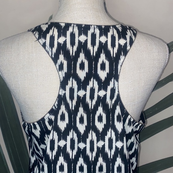 Collective Concepts IKAT Racerback Blouse - Picture 7 of 10